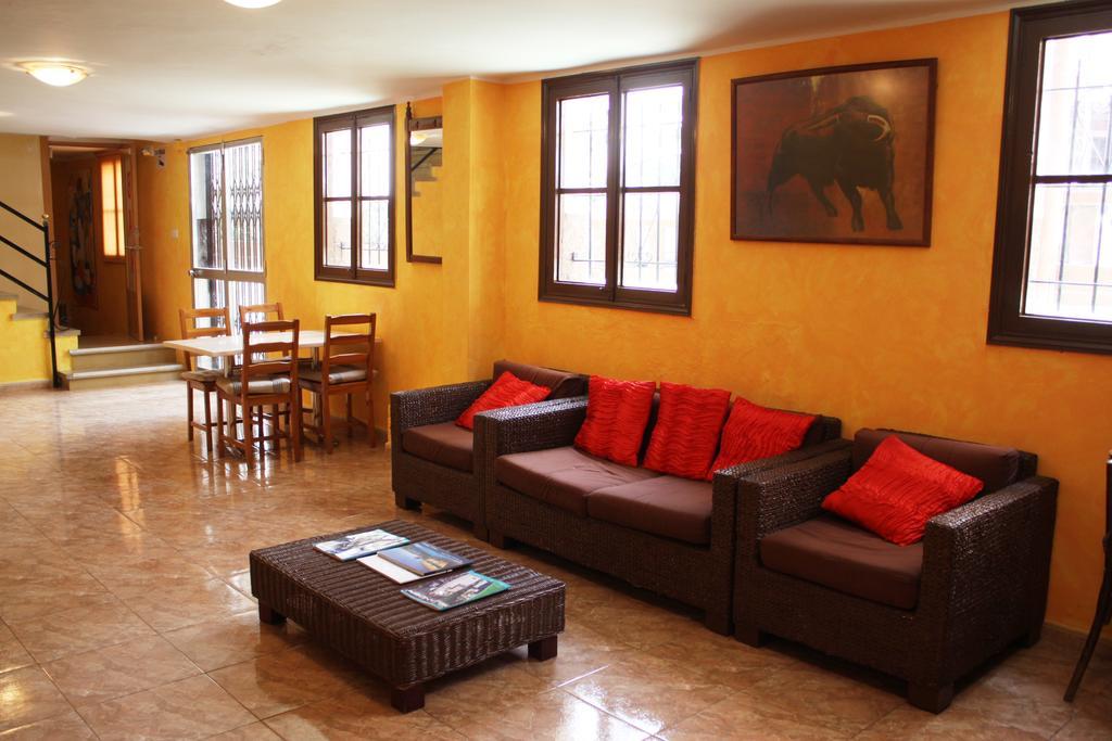 Hostal Atlanta El Arenal  Eksteriør billede
