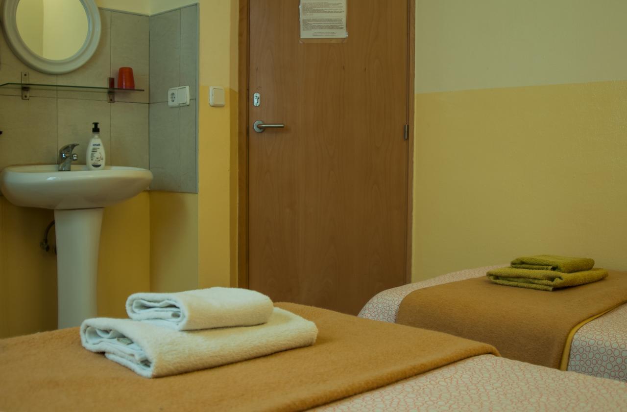 Hostal Atlanta El Arenal  Eksteriør billede