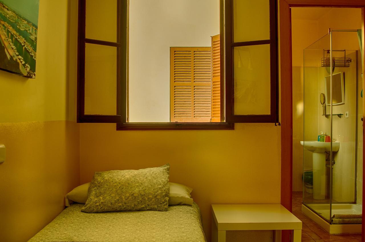 Hostal Atlanta El Arenal  Eksteriør billede