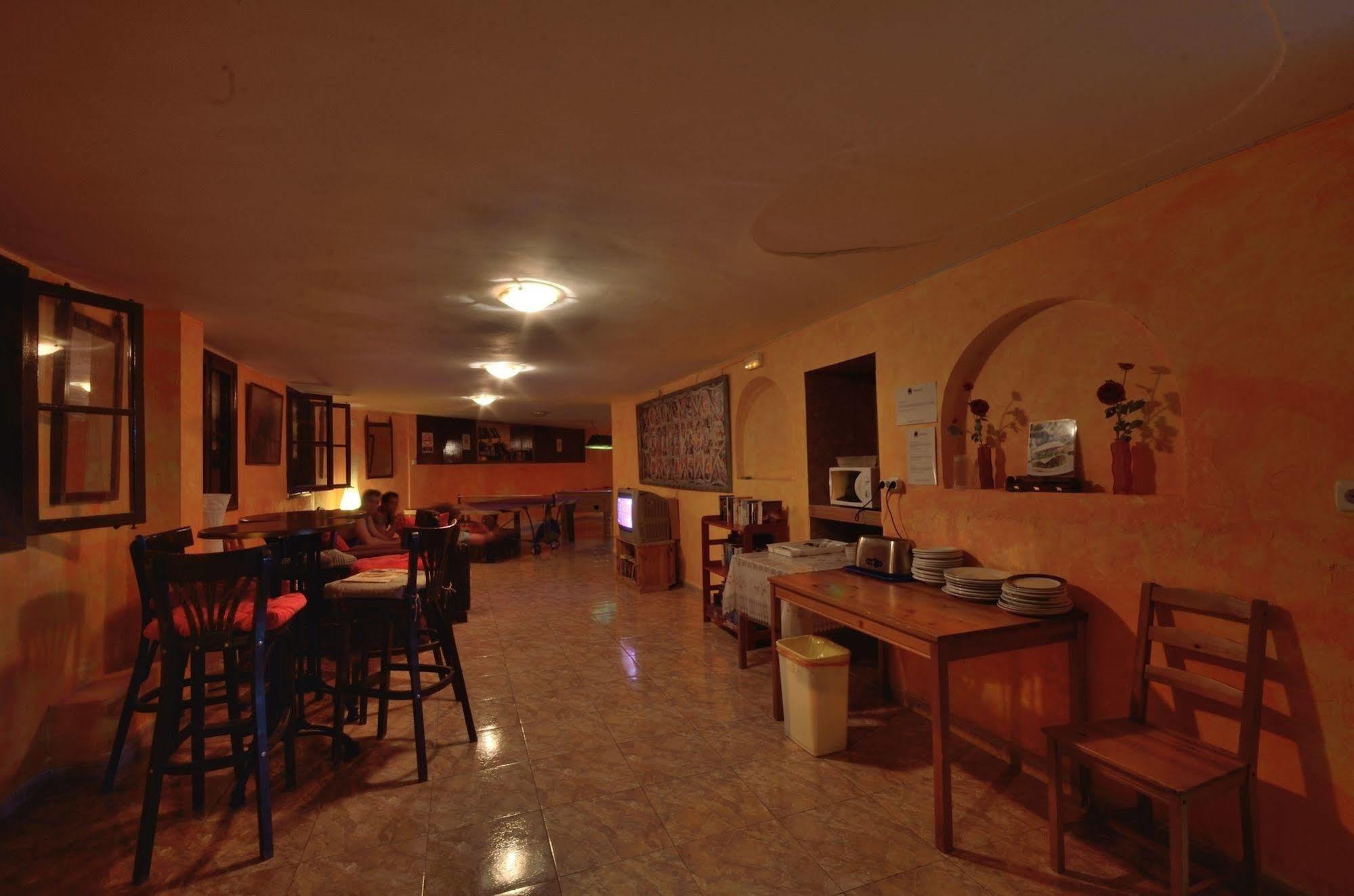 Hostal Atlanta El Arenal  Eksteriør billede